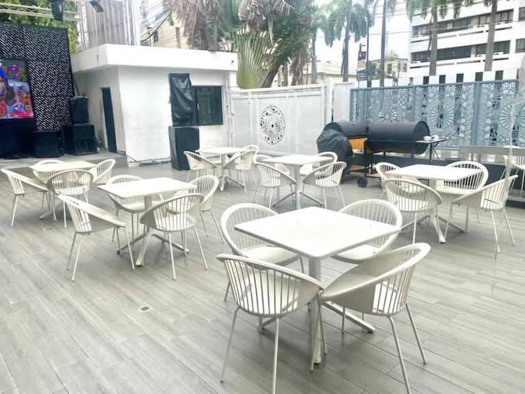 לגוס Jada Hotel And Suits מראה חיצוני תמונה