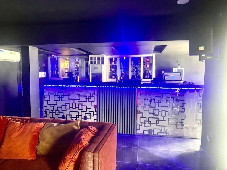 לגוס Jada Hotel And Suits מראה חיצוני תמונה