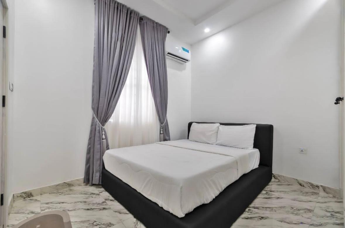 לגוס Jada Hotel And Suits מראה חיצוני תמונה
