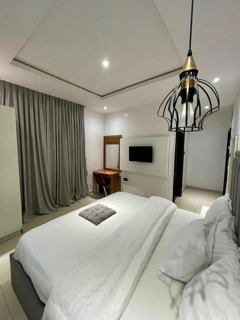 לגוס Jada Hotel And Suits מראה חיצוני תמונה