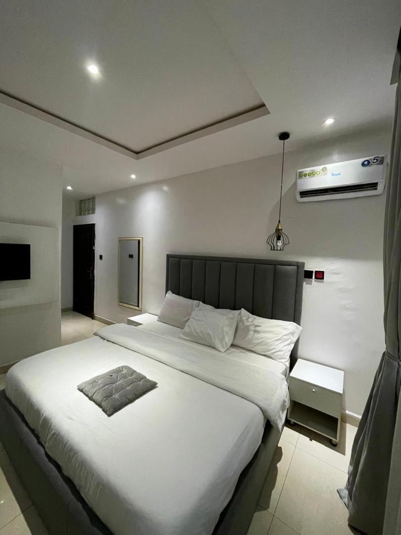 לגוס Jada Hotel And Suits מראה חיצוני תמונה